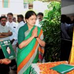 Petition Opposing Sasikala as CM Gets Over 1,40,000 Signatures