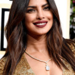 Golden Globe 2017: Priyanka sizzles in gold!