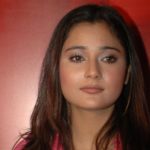 Sara Khan rubbishes jail rumours; says she was chilling in a hotel in Pakistan
