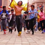 Tiger Shroff flaunts perfect abs in Ding Dang from Munna Michael!
