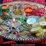 Karva Chauth 2017: SMS, Wishes, WhatsApp Messages And Facebook Greetings